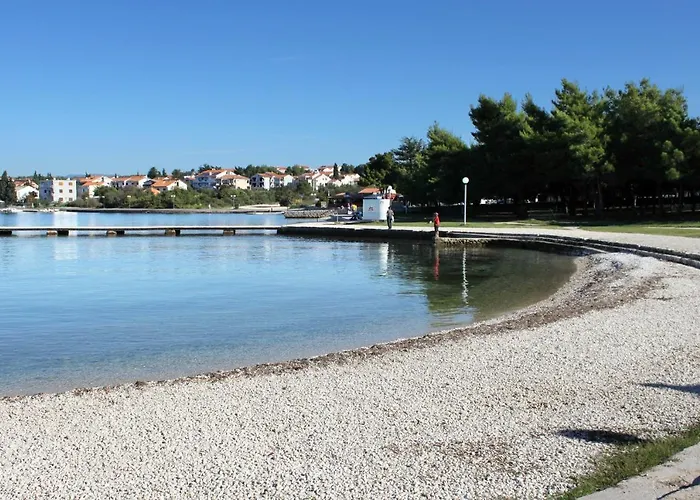 With Parking Space - Diklo, - 5809 Zadar